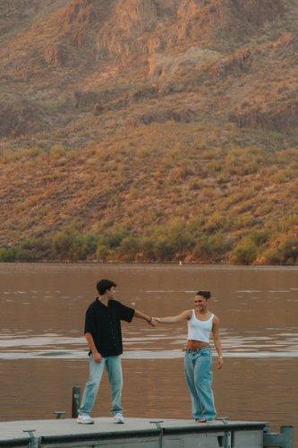 mobile - carousel-hero-element image-7