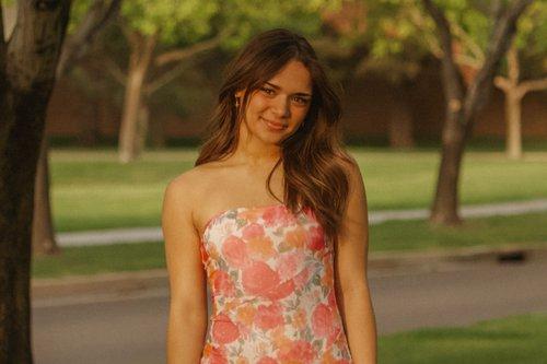 mobile - carousel-hero-element image-0