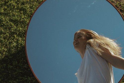 mobile - carousel-hero-element image-3