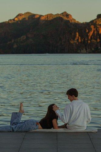 mobile - carousel-hero-element image-5