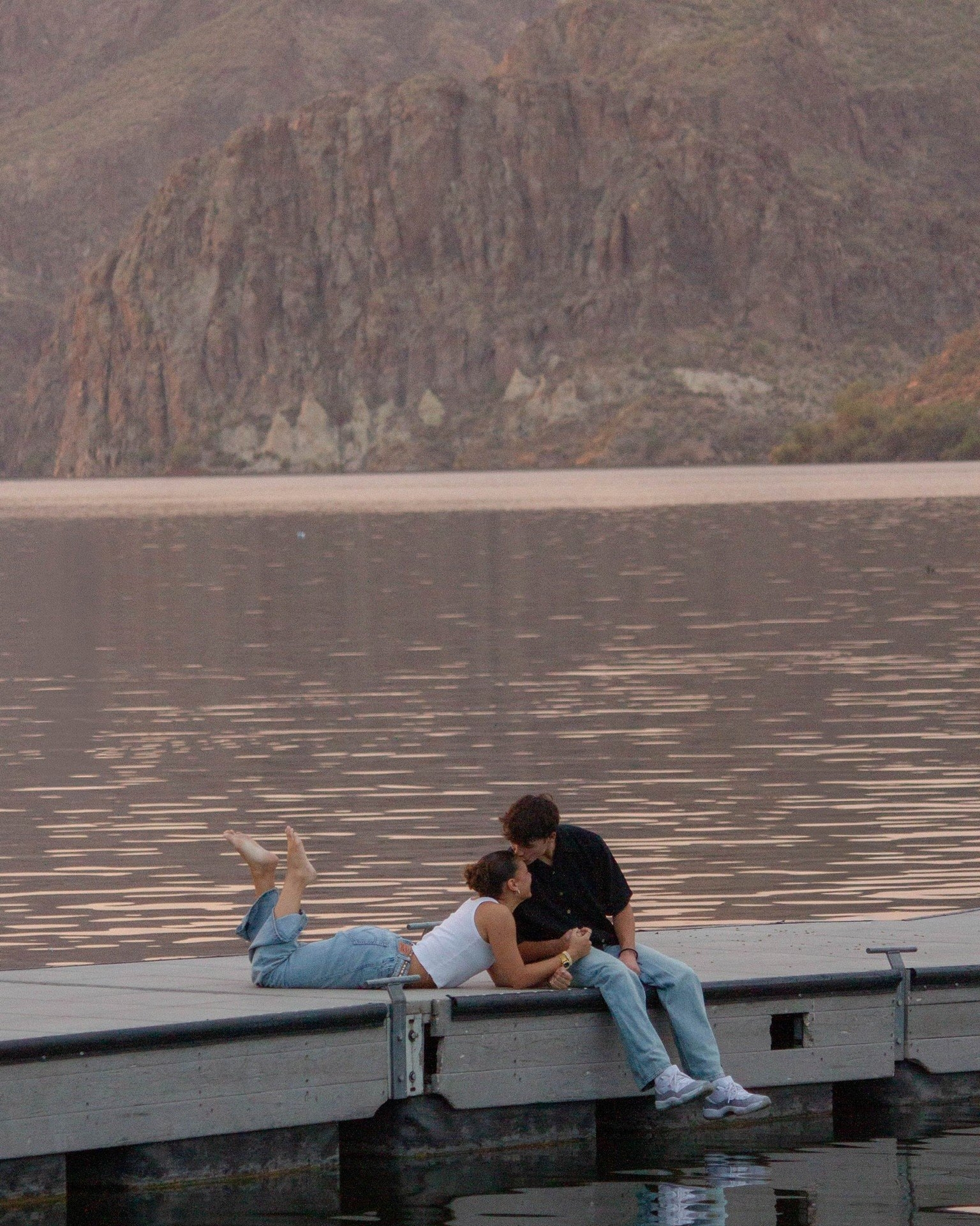 carousel-hero-element image-0