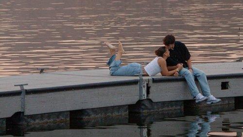 carousel-hero-element image-0